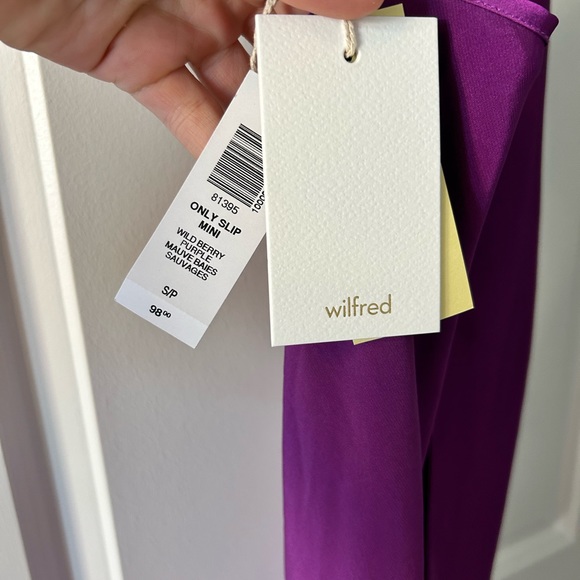 Aritzia Wilfred Slip Mini - NEW WITH TAGS - Picture 3 of 4